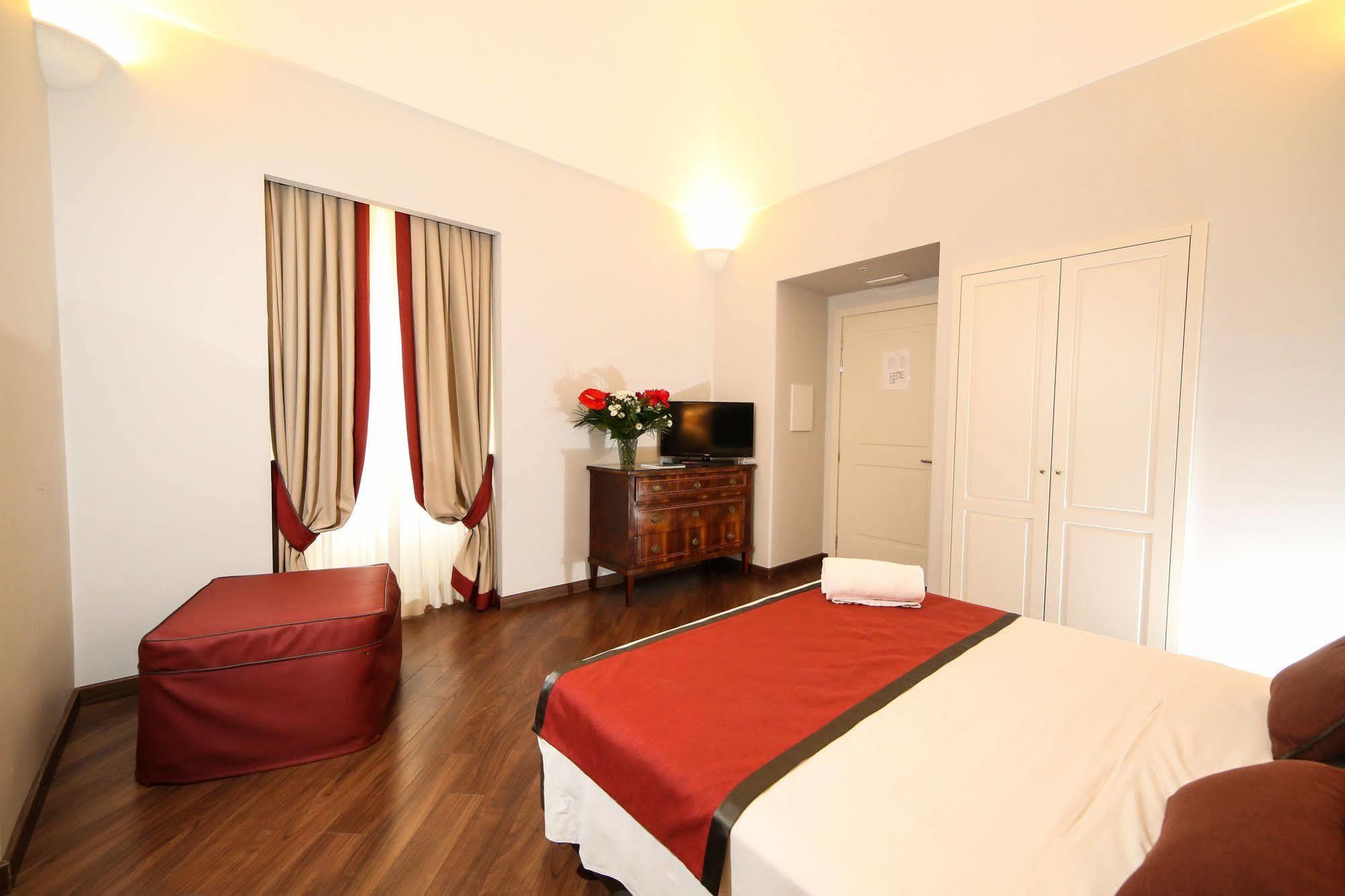 Hotel Palazzo Riario Sforza Neapel Exterior foto